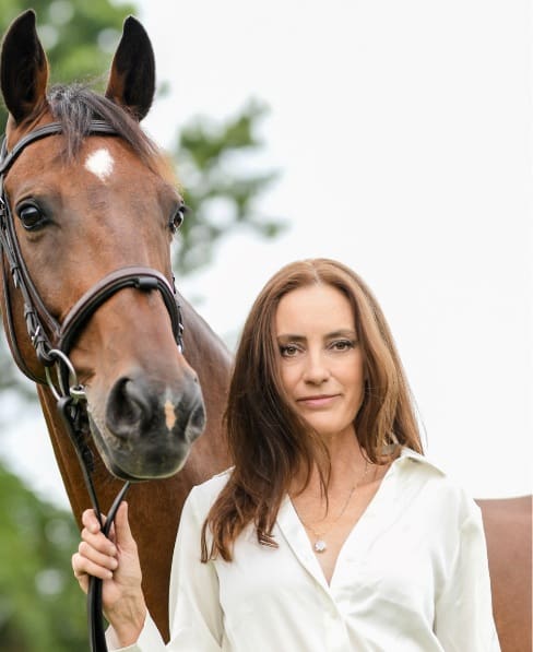 Sherri Holdridge with horse